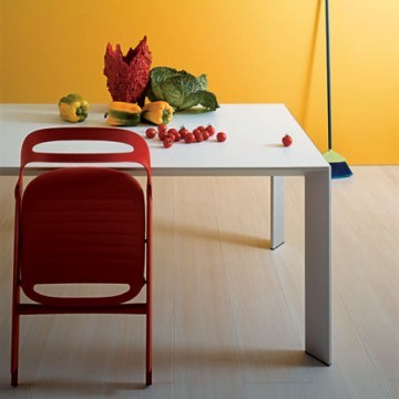 Mac Table by Desalto