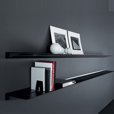 Hang Shelf by Desalto