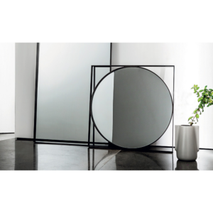 Sovet Italia Visual geometric mirror