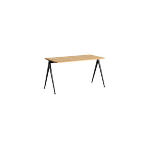 Hay Pyramid Table 01