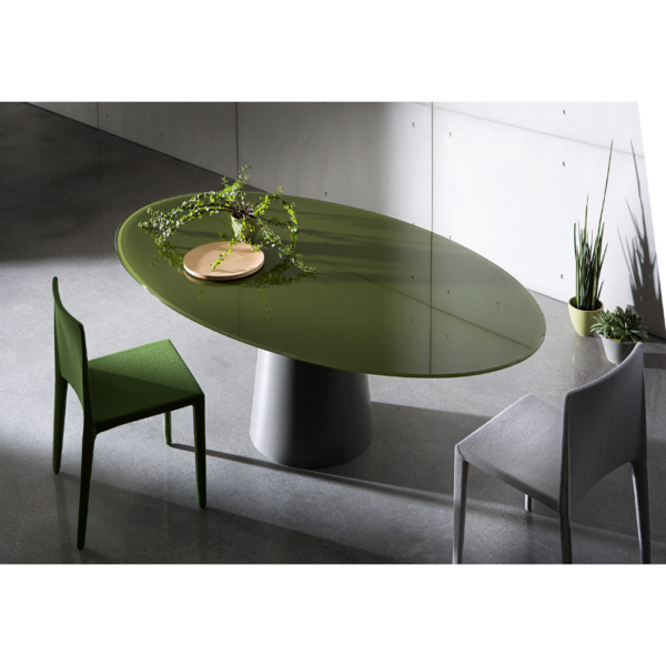 Sovet Italia oval dining table