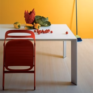Mac Table by Desalto