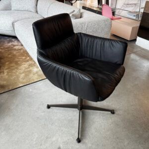 KFF Faye Casual swivel chair