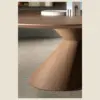 Lago Chapeau dining table