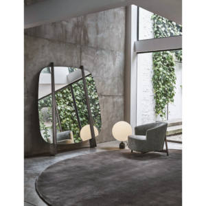 Porada Gong mirror