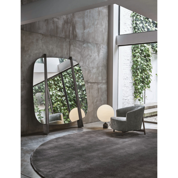 Porada Gong mirror