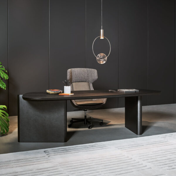 Bonaldo Flatiron dining table