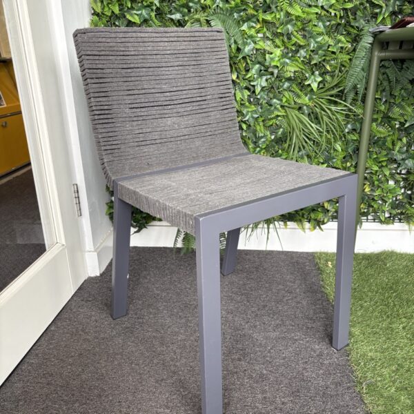 Lago Steps chair grey